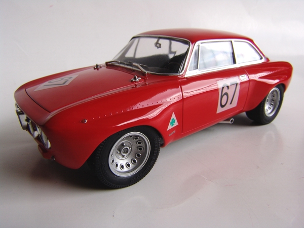 GUNZE SANGYO　グンゼ産業　ALFA ROMEO Gunze Sangyo 1/24 Alfa Romeo Gta1300 Junior Scale Model | eBay